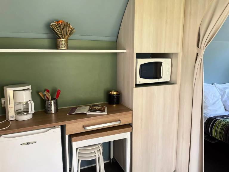 Mobile home with garden, terrace & heated pool — photo 3