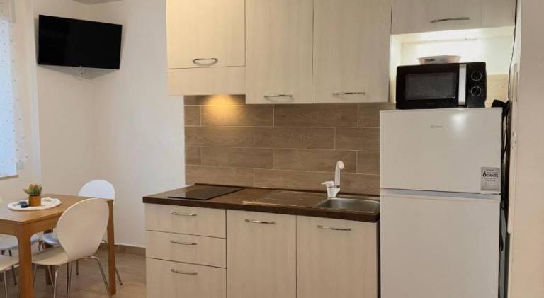 Apartment for 5 persons — photo 3
