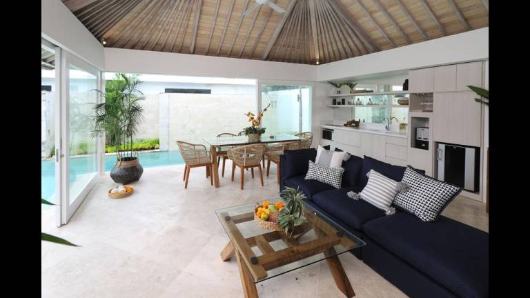 Villa with private pool, terrace & yard | Suitable for remote work | Pet-friendly — photo 4
