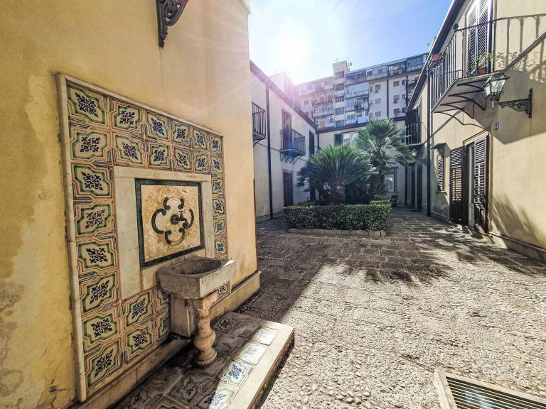 Vacation home with yard | Near Palermo Cathedral — photo 2