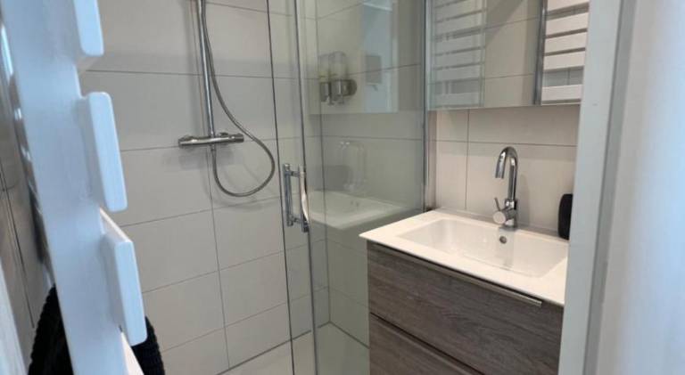 Serviced apartment with terrace — photo 2