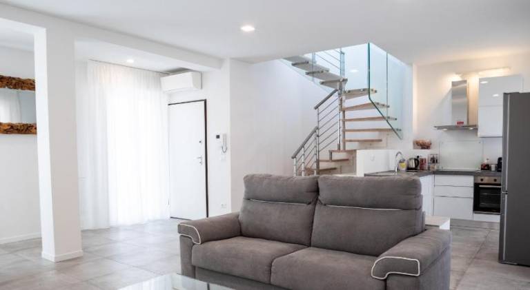 Rental apartment with hot tub | Close to Two Towers in Taverna