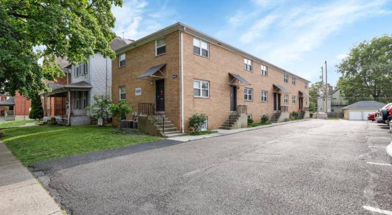 The Worthington - 3 BR 2 5 Bath and Parking — photo 5