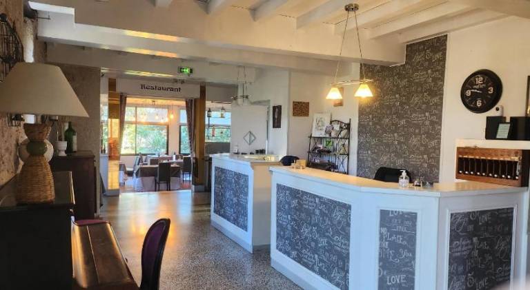 Logis Hotels - Au Colombier du Touron — photo 3