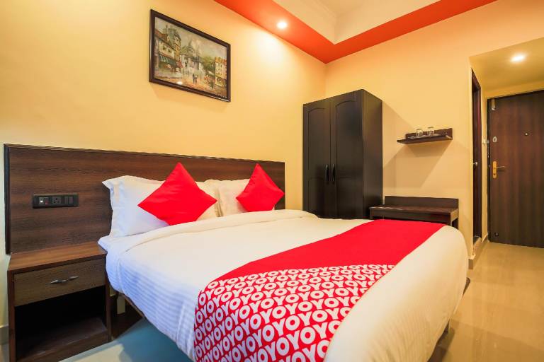 Flagship Near Redikuppam Main Road Near Juhu Beach