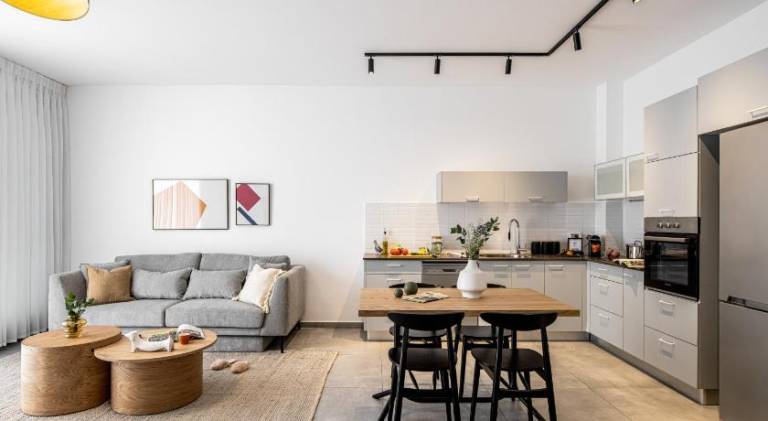 Charming apartment | Close to Carmel Market | Beach nearby | Dogs allowed in Tel Aviv