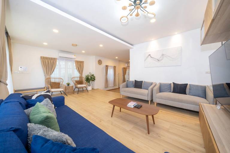 Pleasant vacation home with terrace & pool | Perfect for remote work | Pet-friendly in Patong
