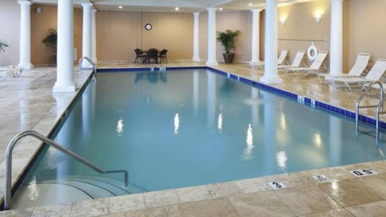 Mighty Big Wheel Newly Renovated, 6BR, Pool Table, Steps to Beach, Dogs OK! ️ — photo 5