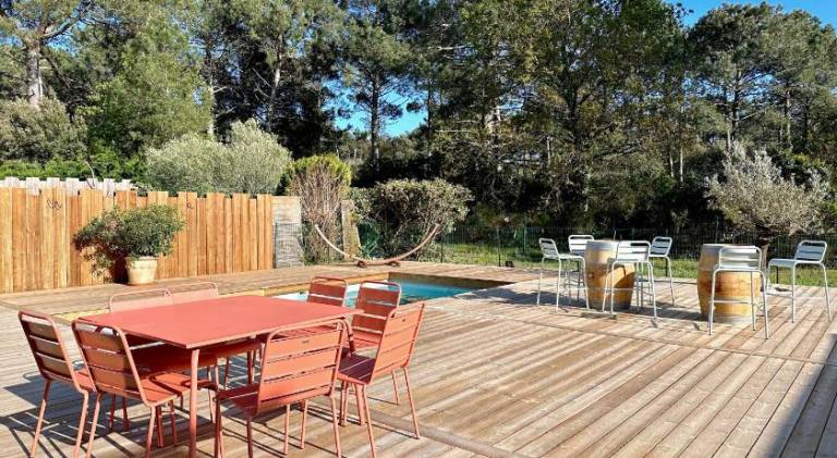 House with pool — photo 5