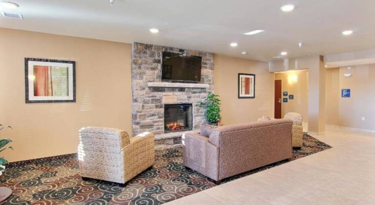 Cobblestone Hotel - McCook — photo 5