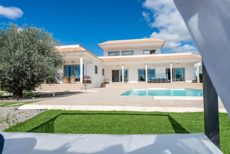 Ibiza Villas & Vacation Rentals from $44