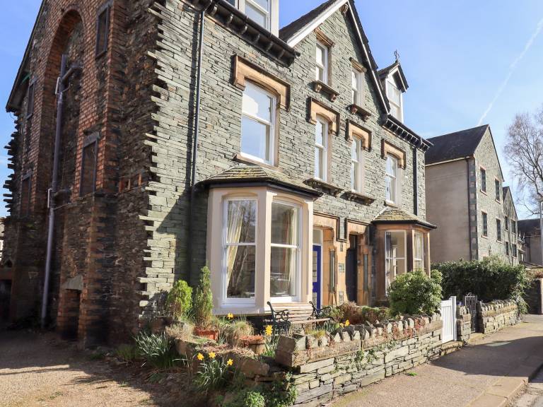 Children-friendly cottage with yard | Dogs allowed — photo 2