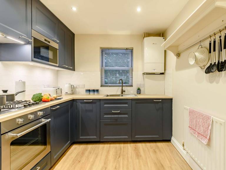 Fully equipped lovely cottage with patio | Dogs allowed — photo 2