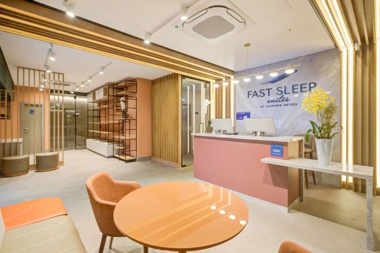 Fast Sleep Suites by Slaviero Hotéis dentro do Aeroporto Guarulhos Terminal 2, desembarque Oeste — photo 3