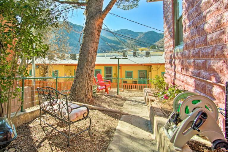 Bisbee Home: Fantastic Views & Walkable Location! — photo 3
