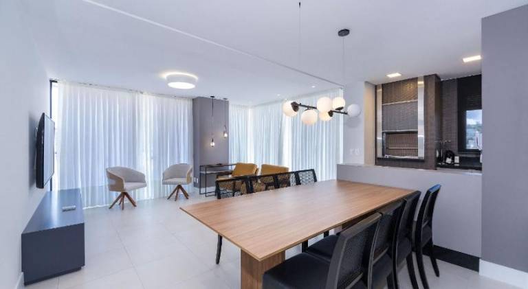 Apartment with pool — photo 5