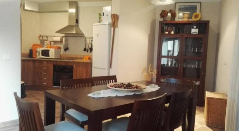 Lovely house with jacuzzi, yard & patio | Pet-friendly in Cuenca