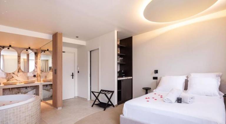 Holiday apartment with jacuzzi — photo 5