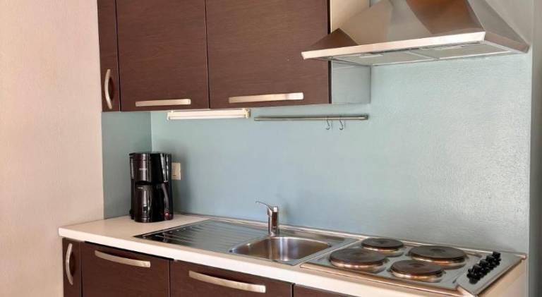 Rental apartment with pool — photo 5