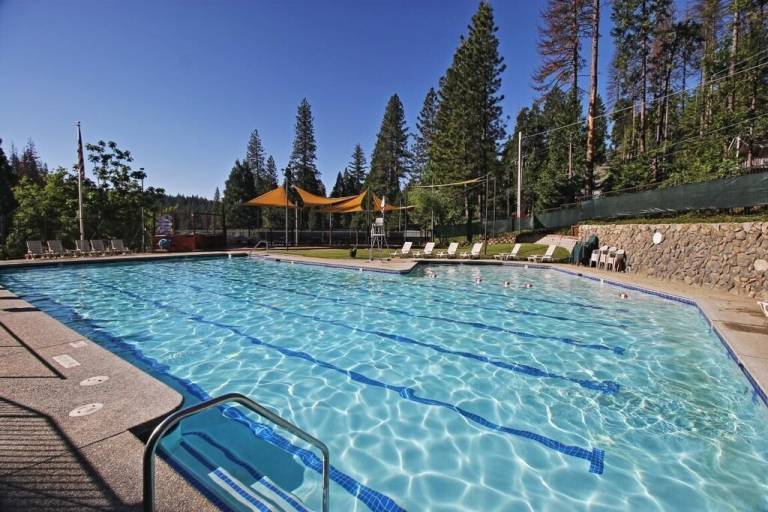 Chalet  Blue Lake Springs