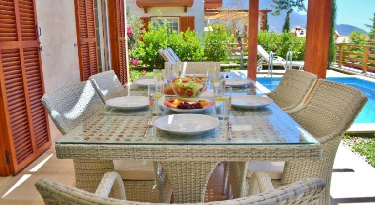 Fully equipped charming villa with terrace, private pool & barbecue | Pets allowed — photo 3