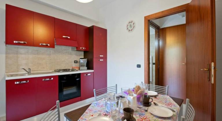 Holiday apartment with garden — photo 5