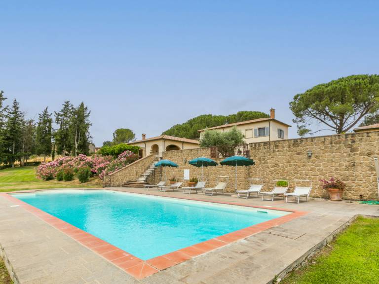 Fully equipped house with yard, grill & private pool | Nature view | Pet-friendly — photo 2