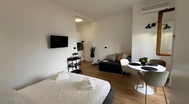 Apartment | Near Castello Baradello — photo 2