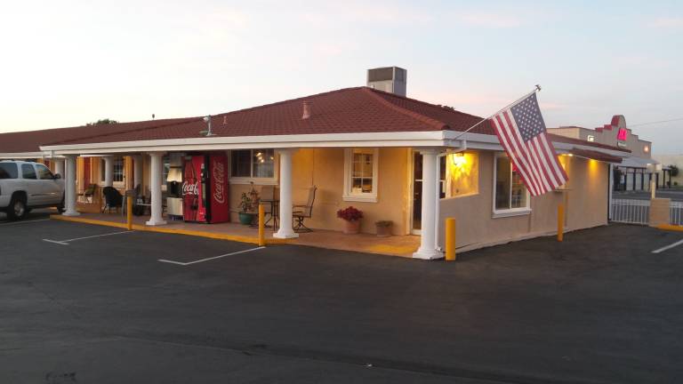 Motel  Oakdale