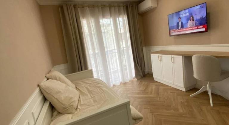 Holiday apartment with patio | Good for workation in Cagnes-sur-Mer
