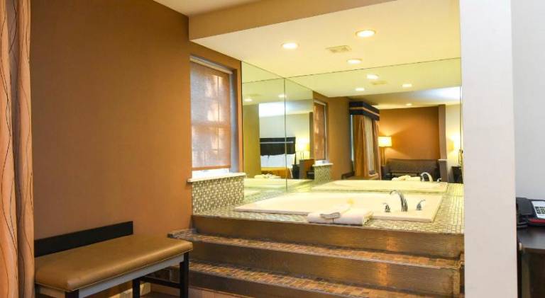 Capital Inn and Suites — photo 2