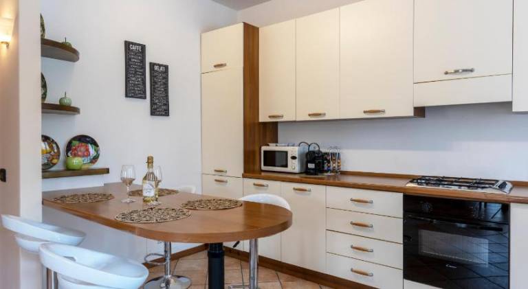 Holiday apartment with 3 rooms for 8 persons — photo 2