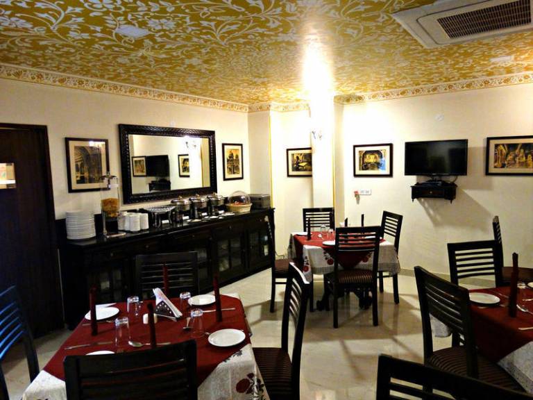 Umaid Residency — photo 4