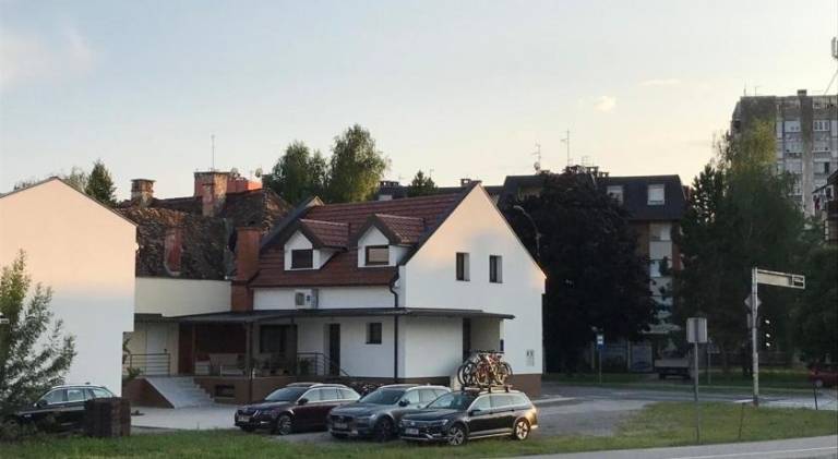kuća  Zadobarje