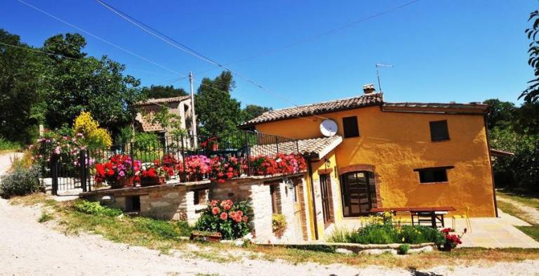 Bosimano: La Mangiatoia — photo 2