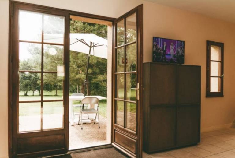 Villa with terrace — photo 2