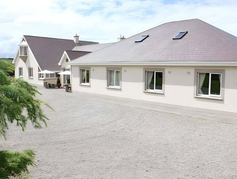 Ardilaun Guesthouse Self Catering