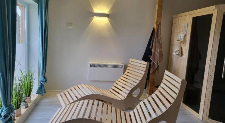 Apartment with patio, garden & barbecue — photo 4