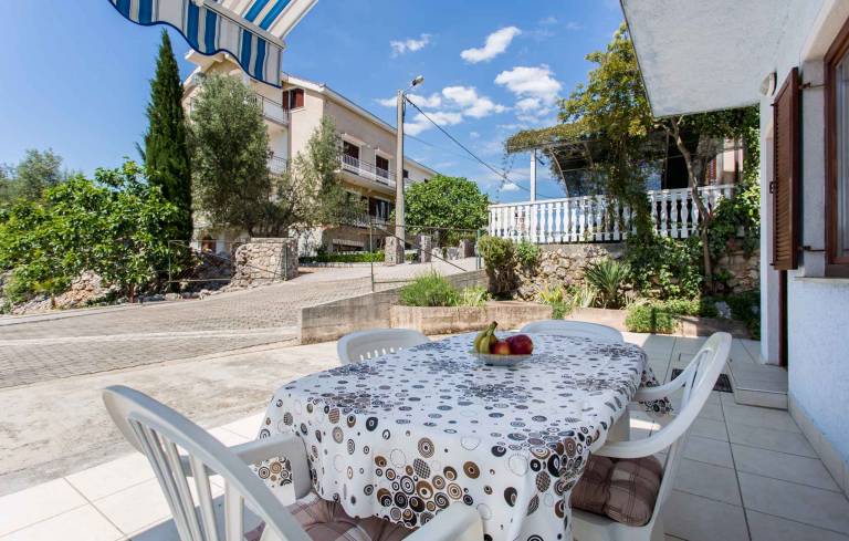 Pleasant holiday apartment with patio, yard & BBQ | Dogs allowed — photo 3