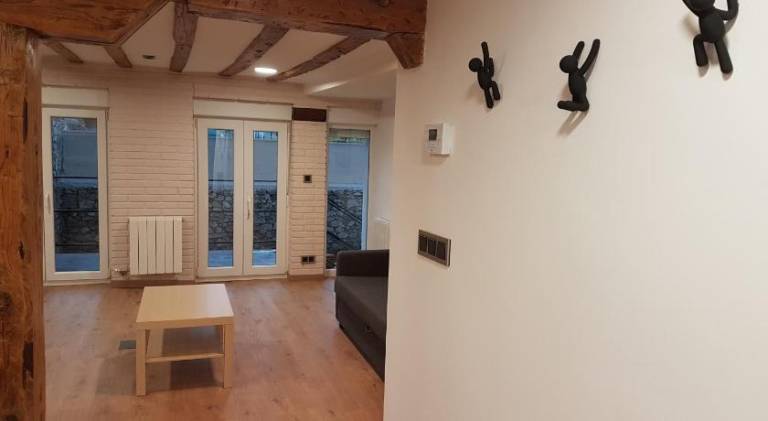 Rental apartment with terrace — photo 3