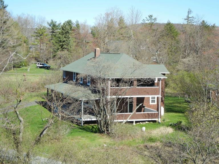 House  Ellenville