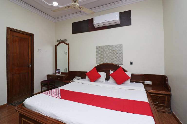 OYO 30090 Hotel New Grand in Deoghar