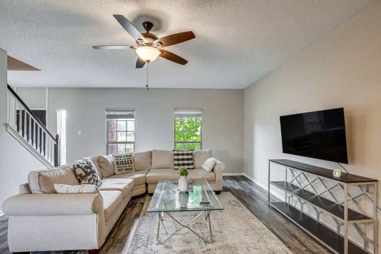 Pet-Friendly Allen Home  30 Mi to Dallas! — photo 2