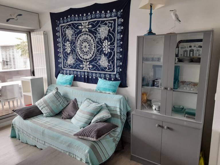 Apartment with 1 room for 4 persons — photo 3