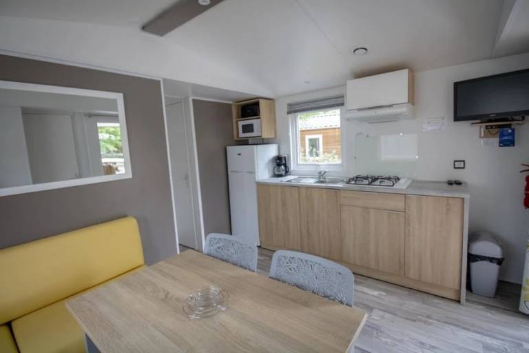 Family-oriented camping with hot tub, sauna & heated pool | Dogs allowed — photo 4