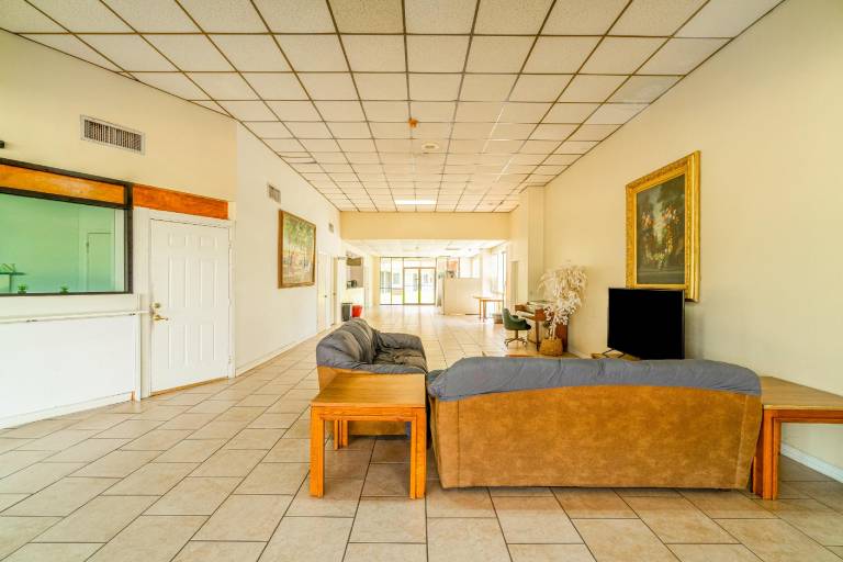 Economy Inn Livingston By OYO TX US 59 — photo 2