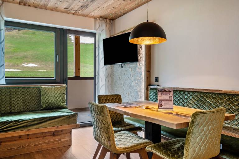 Chalet "Blosegghof Waldblick" with Mountain View, Private Terrace and Wi-Fi — photo 2