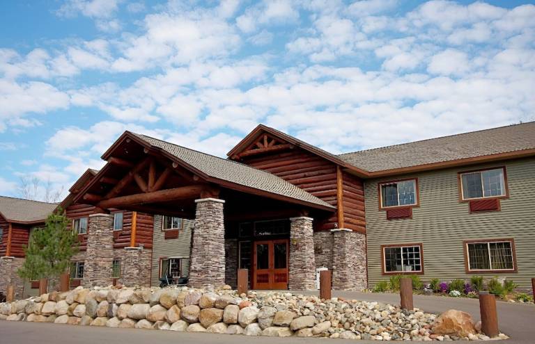 Lodge  Crosslake