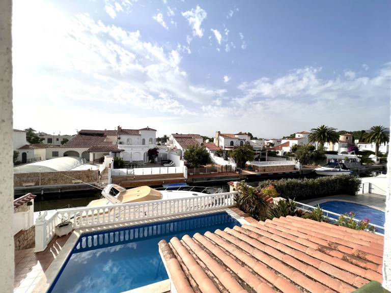 Beautiful rental apartment with pool | Dogs allowed — photo 3