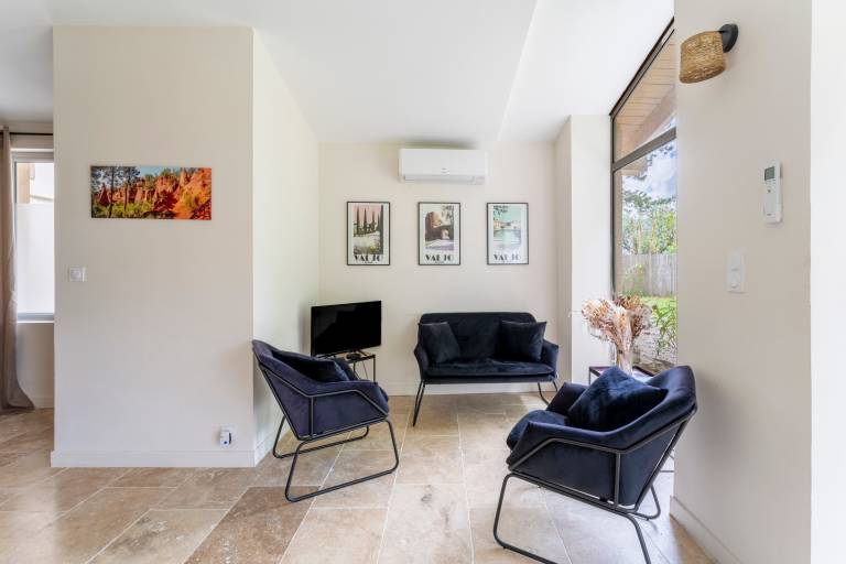 House with Pool at the Foot of Vineyards in the Luberon – Tilleul T3 Maison Marvic — photo 4